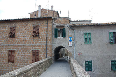Ingresso al Borgo antico di Pitigliano