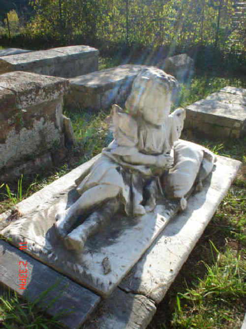 Il cimitero Ebraico di Pitigliano